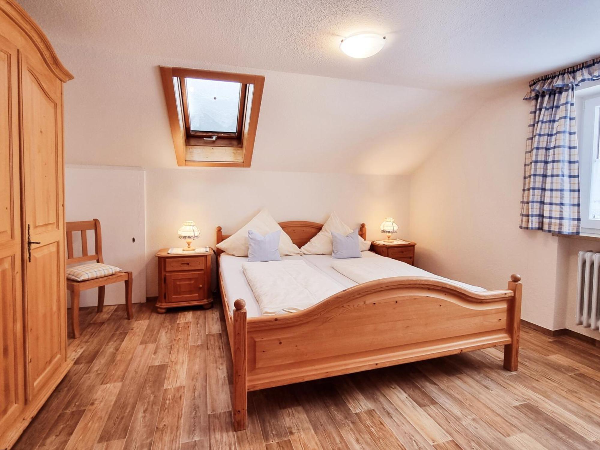Gschwenderhaus Ferienwohnungen Oberstdorf Szoba fotó